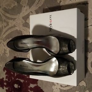 Style & Co Black/Dark Green Crocodile High Heels US6